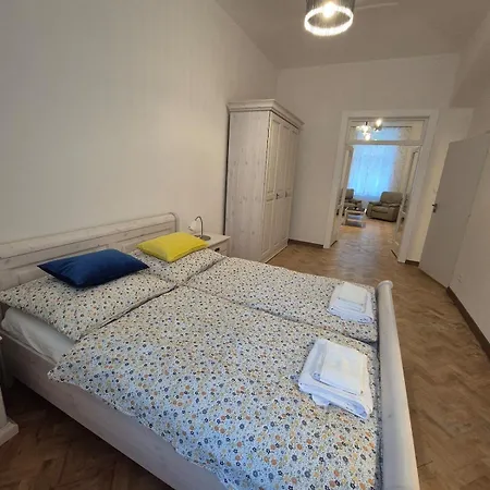 Appartement Velky 66m2 V Centru Mesta