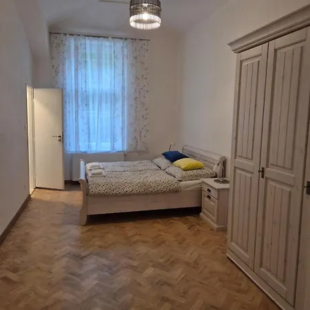 Velky 66m2 V Centru Mesta Appartement Prague